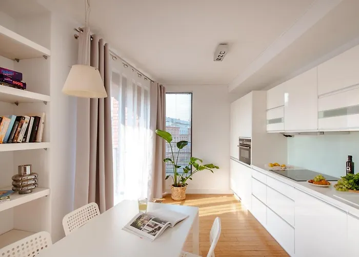 Spacious Apartment Close To Main Station / Galeria Krakowska