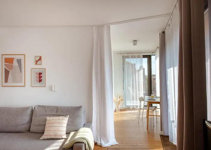 Spacious Apartment Close To Main Station / Galeria Krakowska