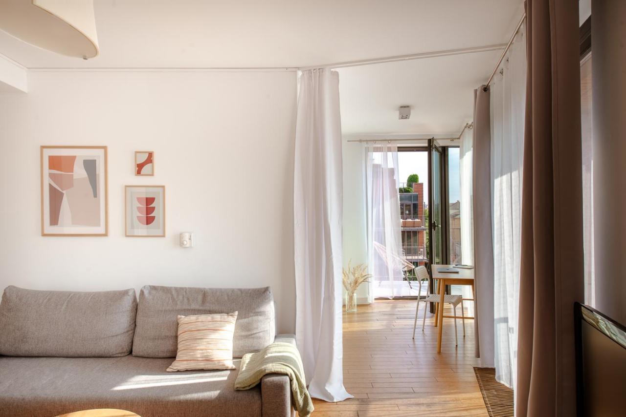 Spacious Close To Main Station / Galeria Krakowska Apartment Krakow