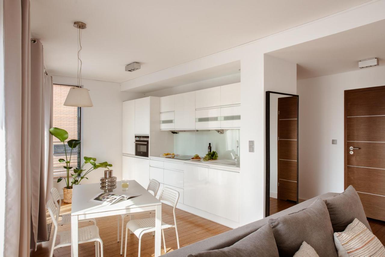 Spacious Close To Main Station / Galeria Krakowska *